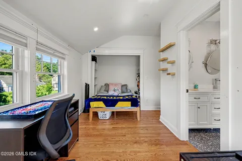 $4,100,000 | 5 Grant Avenue, Old Greenwich, CT 06870