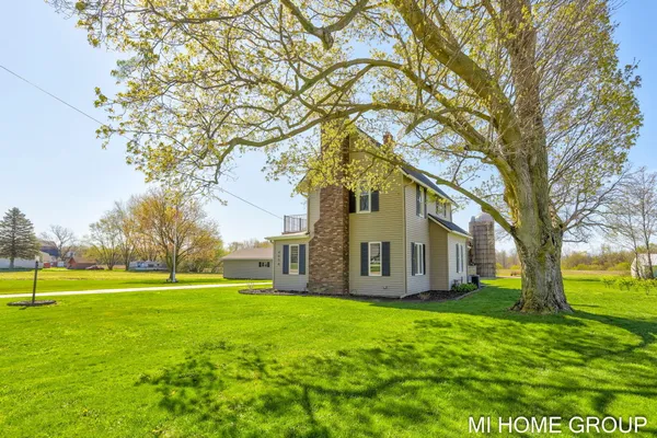 $455,000 | 4958 136th Avenue, Hamilton, MI 49419