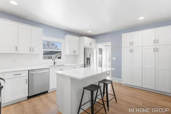 $465,000 | 4958 136th Avenue, Hamilton, MI 49419