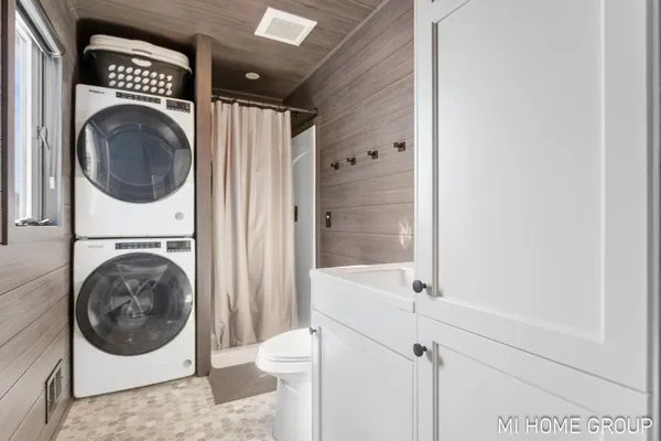 $465,000 | 4958 136th Avenue, Hamilton, MI 49419