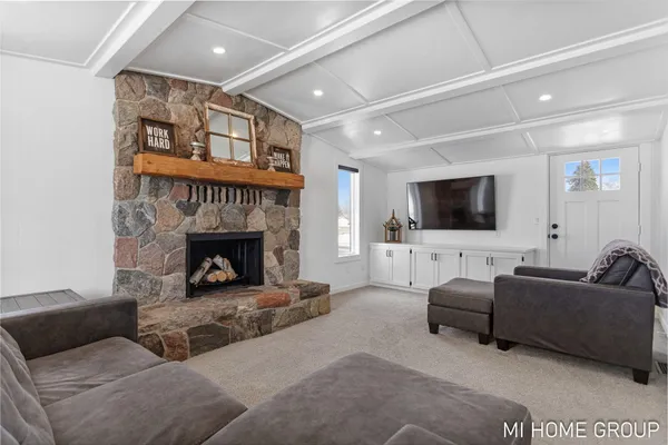 $465,000 | 4958 136th Avenue, Hamilton, MI 49419