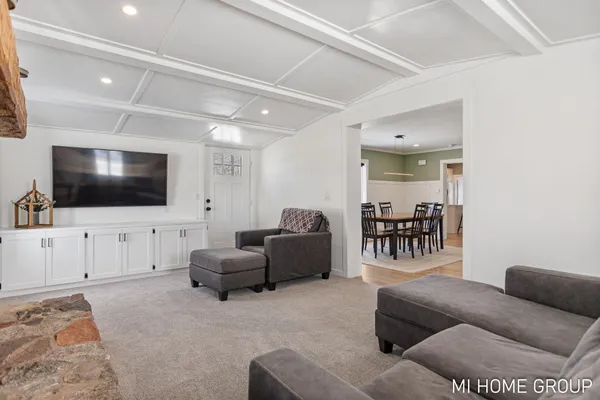 $465,000 | 4958 136th Avenue, Hamilton, MI 49419