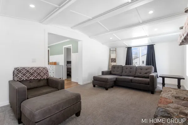 $465,000 | 4958 136th Avenue, Hamilton, MI 49419