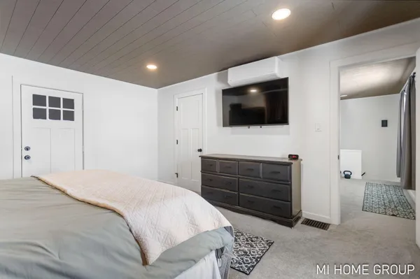 $465,000 | 4958 136th Avenue, Hamilton, MI 49419