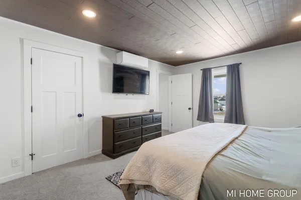 $465,000 | 4958 136th Avenue, Hamilton, MI 49419