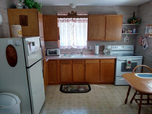 N9135 Up River Road Phillips, WI 54555 - Photo 5 of 9 Gallery Image 5