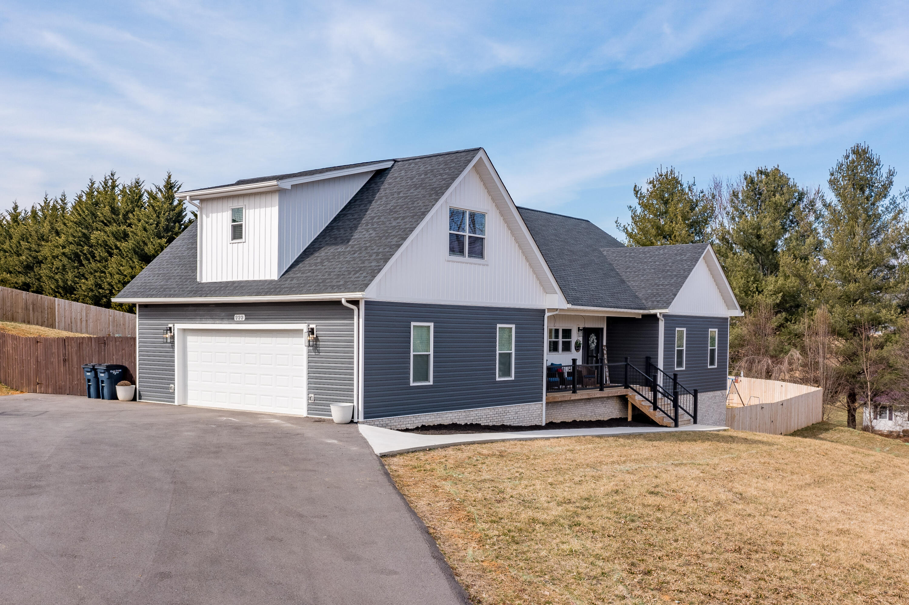 222 Spanish Oak Lane Glade Spring, VA 24340 - Photo 17 of 114 222 Spanish Oak Ln (15 of 113)