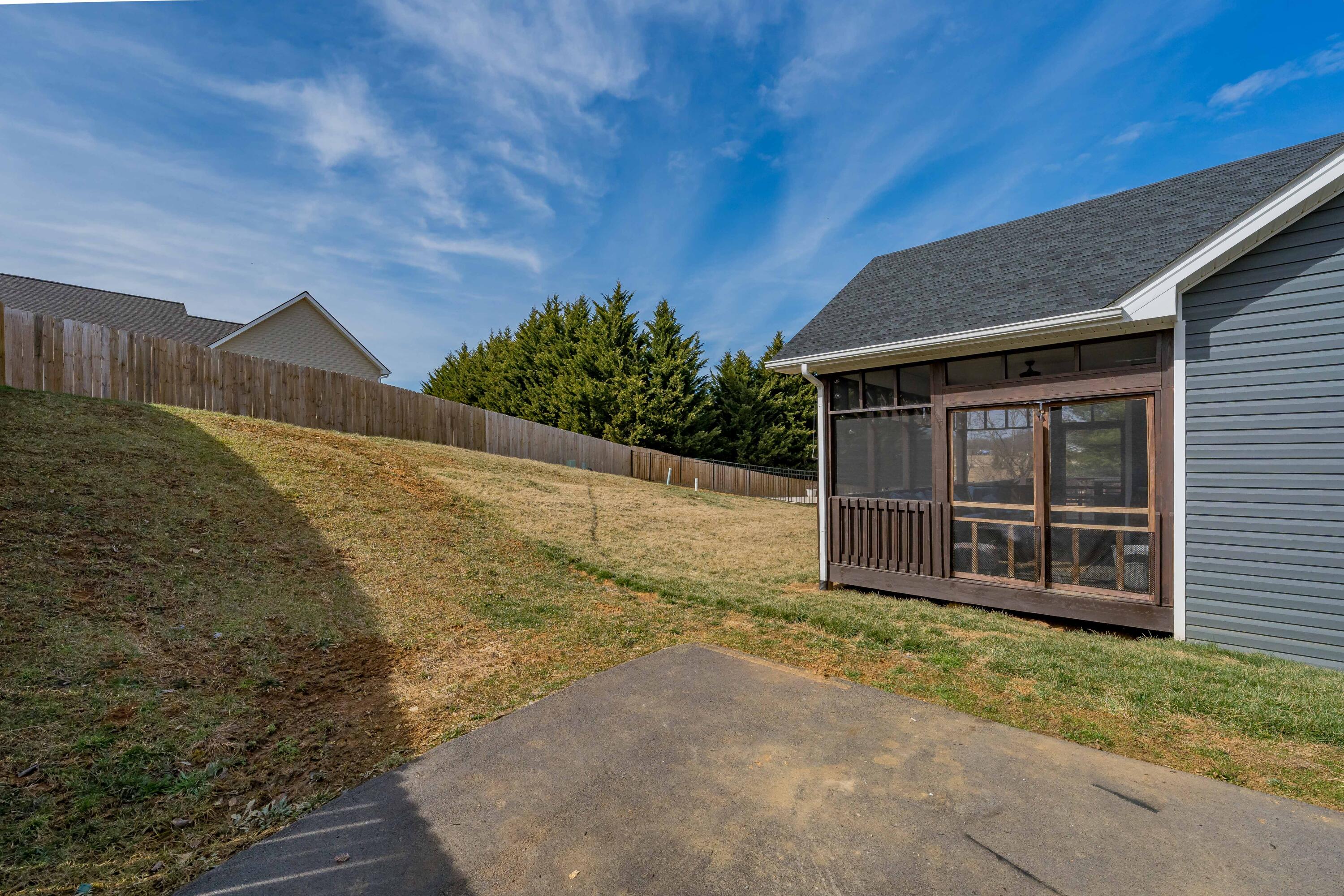 222 Spanish Oak Lane Glade Spring, VA 24340 - Photo 56 of 114 222 Spanish Oak Ln (55 of 113)