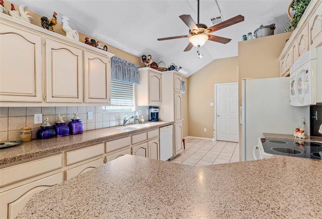 507 Azalea Drive Forney, TX 75126 - Photo 10 of 22