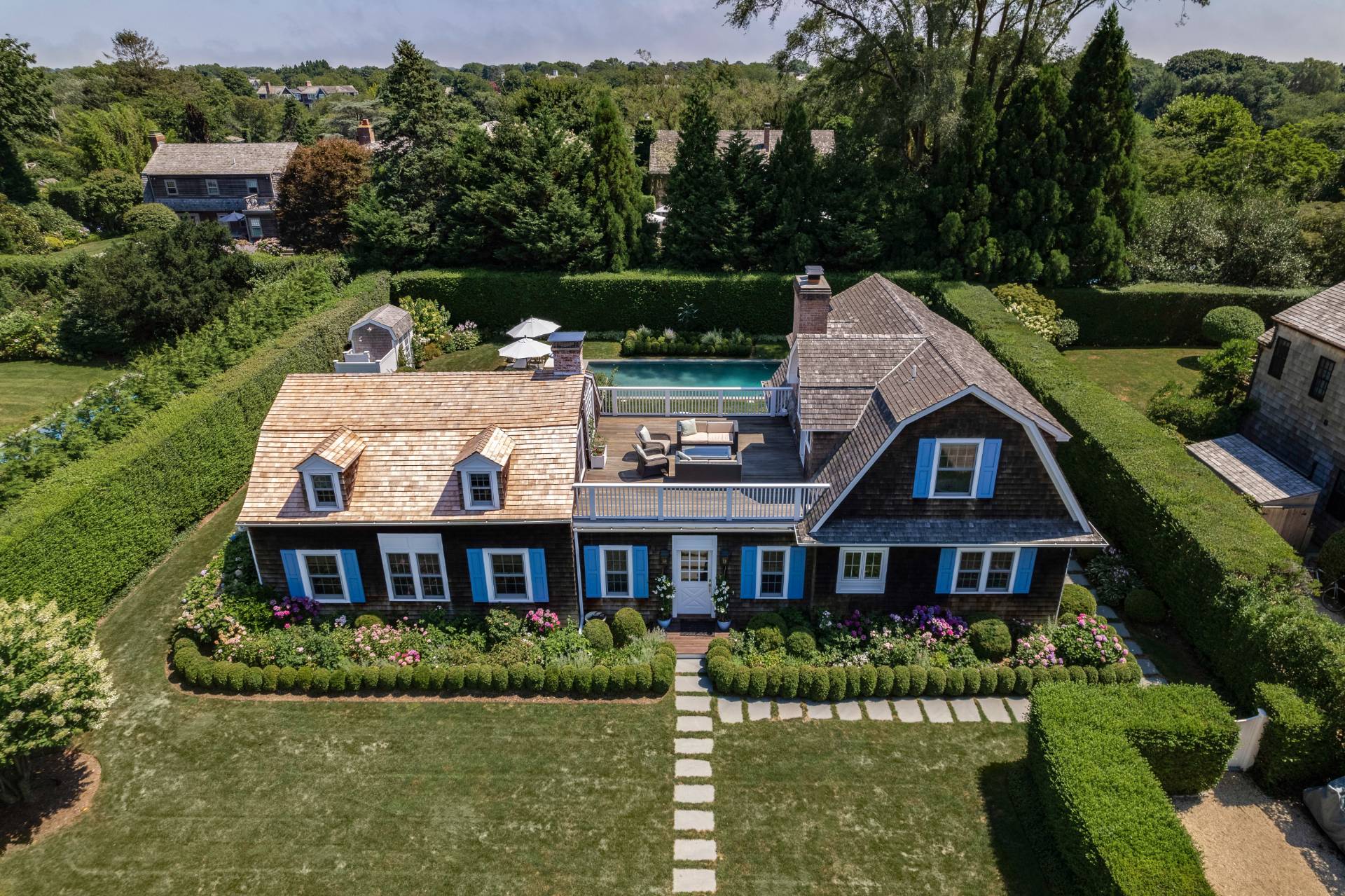 87 Narod Boulevard Water Mill, NY 11976 - Photo 1 of 50