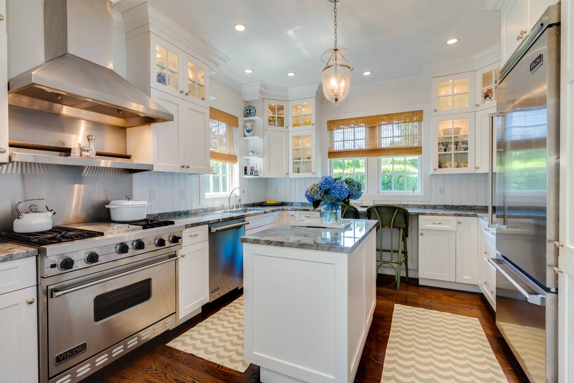 87 Narod Boulevard Water Mill, NY 11976 - Photo 16 of 50