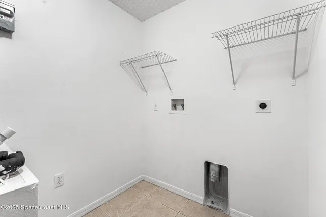 $399,999 | 2223 Dryden Court, Melbourne, FL 32935