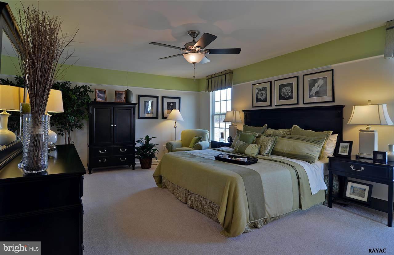 771 Countryside Road, Unit LR Seven Valleys, PA 17360 - Photo 10 of 18 Gallery Image 10