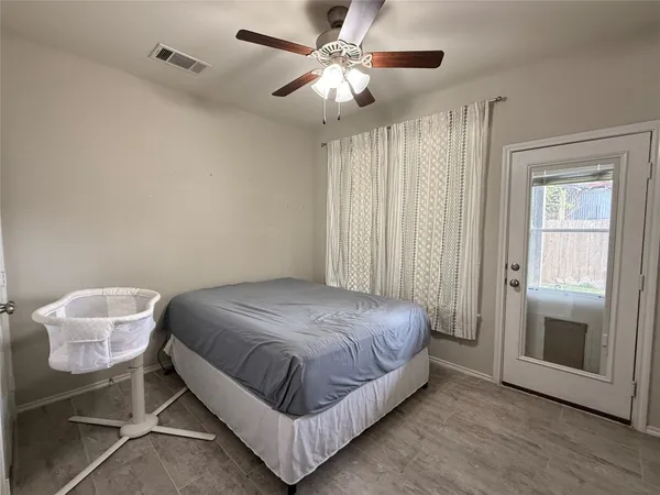 $2,350 | 10947 Cannes Memorial Drive, Houston, TX 77043