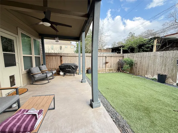 $2,350 | 10947 Cannes Memorial Drive, Houston, TX 77043