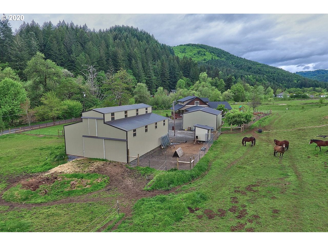 16705 Southwest Gopher Valley Road Sheridan, OR 97378 - Photo 4 of 32 Gallery Image 4