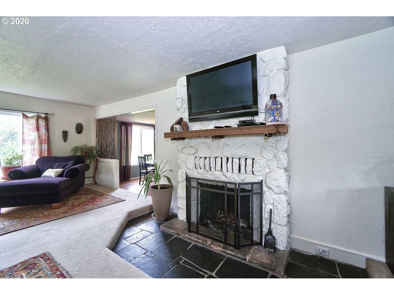 16705 Southwest Gopher Valley Road Sheridan, OR 97378 - Photo 9 of 32 Gallery Image 9