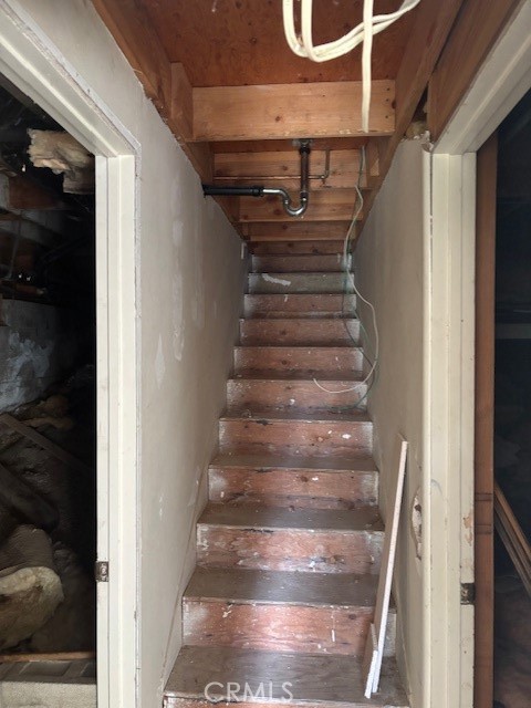 26785 Hopkins Road Idyllwild, CA 92549 - Photo 43 of 46 a view of entryway