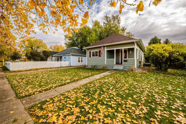 $334,000 | 925 North Sheridan Avenue, Sheridan, WY 82801