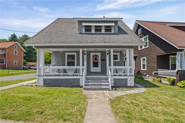 $119,900 | 3989 Lake Avenue, Rochester, NY 14612