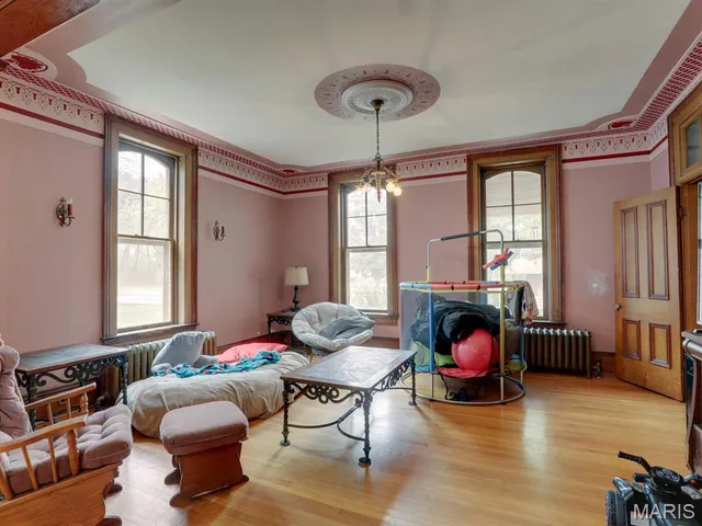 $279,000 | 815 Washington Street, Canton, MO 63435