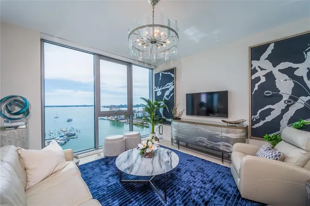 $12,000 | 1155 North Gulfstream Avenue, Unit 1607, Sarasota, FL 34236