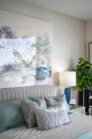 $12,000 | 1155 North Gulfstream Avenue, Unit 1607, Sarasota, FL 34236