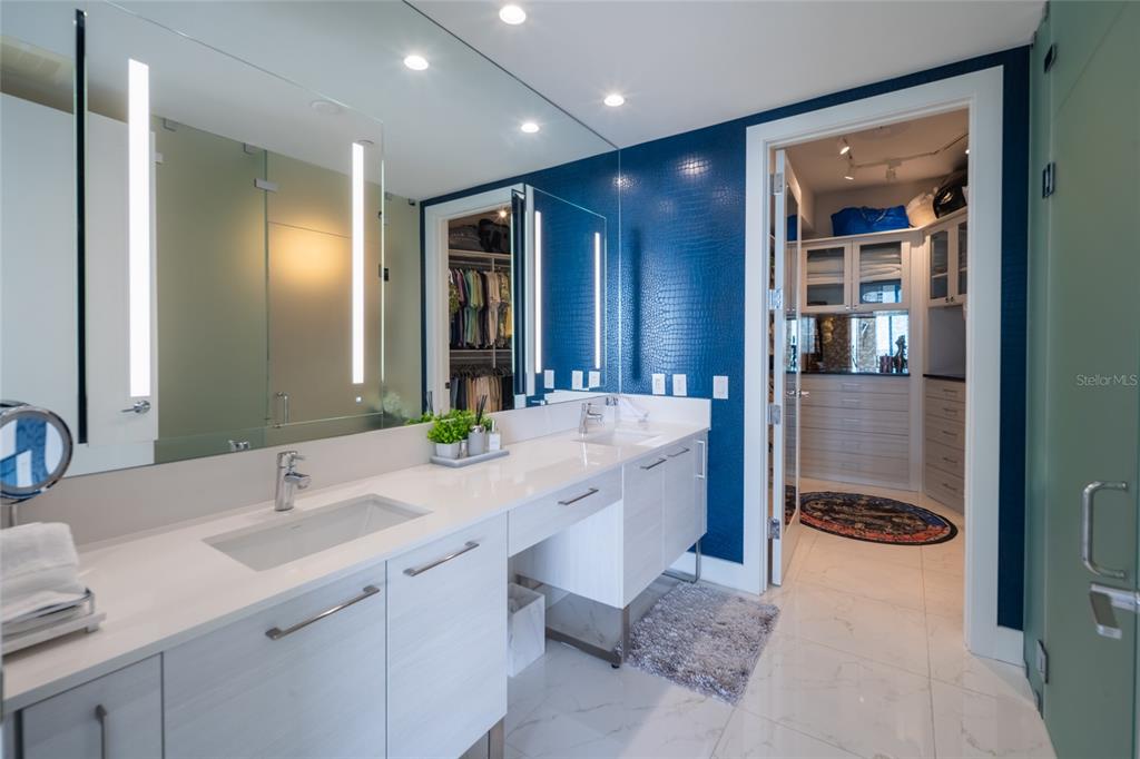 1155 North Gulfstream Avenue, Unit 1607 Sarasota, FL 34236 - Photo 30 of 80