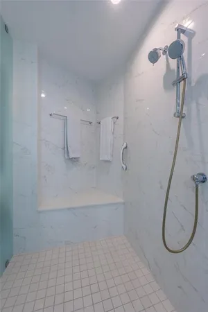 $12,000 | 1155 North Gulfstream Avenue, Unit 1607, Sarasota, FL 34236