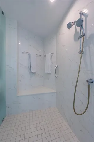 $12,000 | 1155 North Gulfstream Avenue, Unit 1607, Sarasota, FL 34236