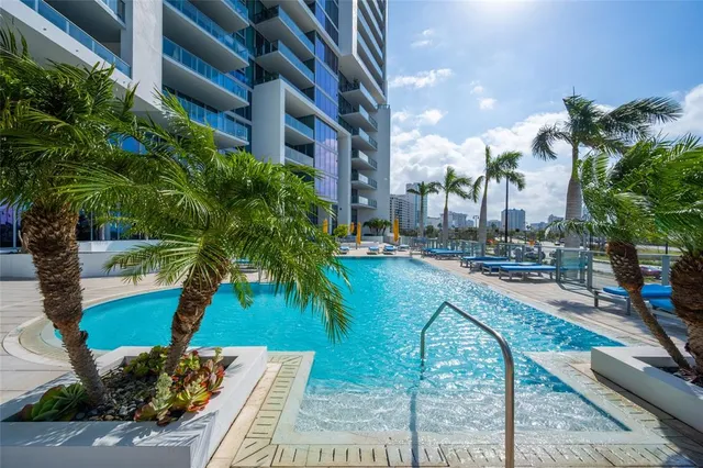$12,000 | 1155 North Gulfstream Avenue, Unit 1607, Sarasota, FL 34236