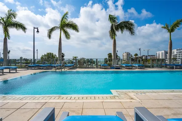$12,000 | 1155 North Gulfstream Avenue, Unit 1607, Sarasota, FL 34236