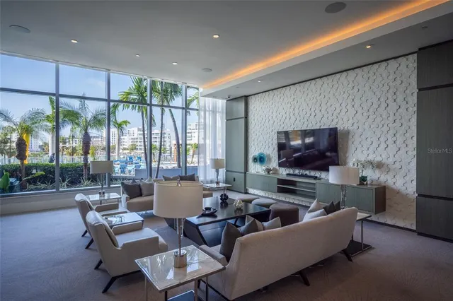 $12,000 | 1155 North Gulfstream Avenue, Unit 1607, Sarasota, FL 34236