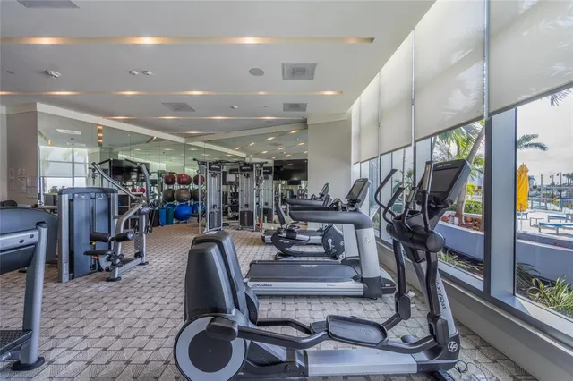 $12,000 | 1155 North Gulfstream Avenue, Unit 1607, Sarasota, FL 34236