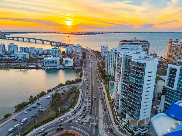 $12,000 | 1155 North Gulfstream Avenue, Unit 1607, Sarasota, FL 34236