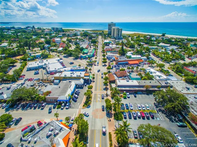 $12,000 | 1155 North Gulfstream Avenue, Unit 1607, Sarasota, FL 34236