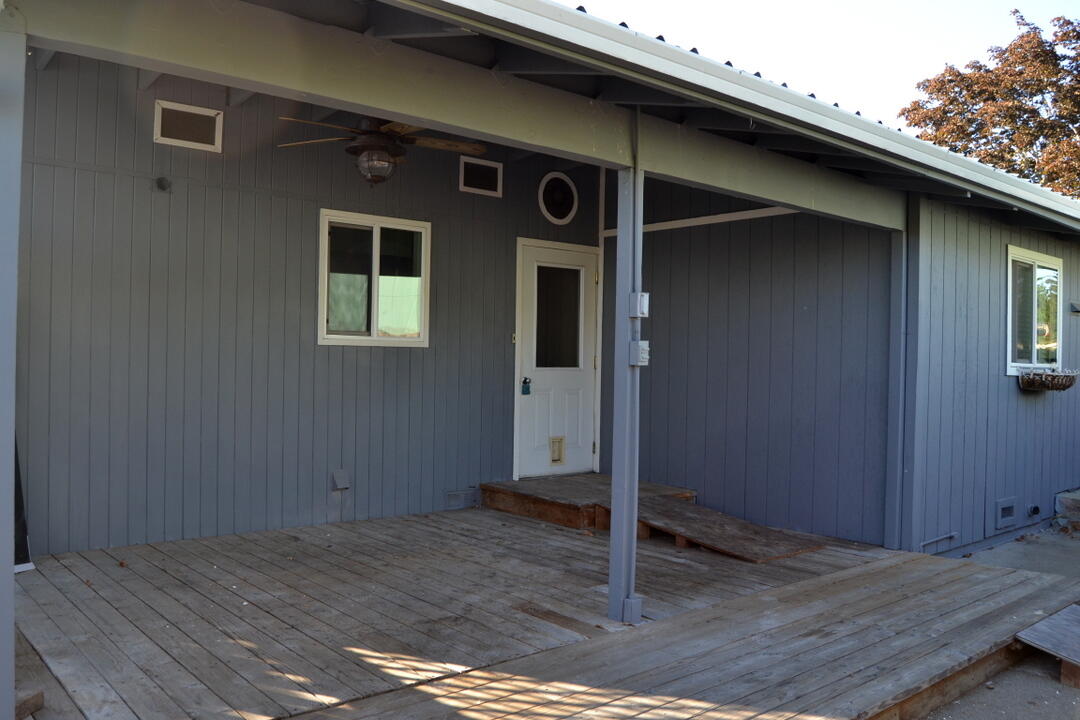 2911 Leonard Road Grants Pass, OR 97527 - Photo 22 of 23 DSC_1343
