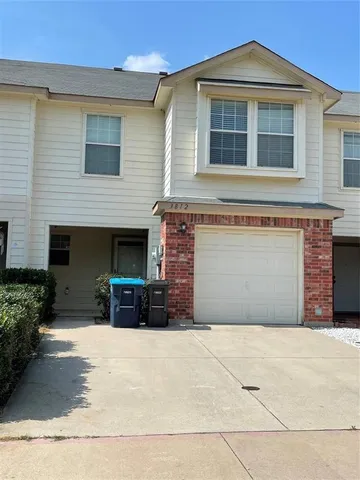 $2,100 | 3812 Vista Mar Drive, Fort Worth, TX 76040