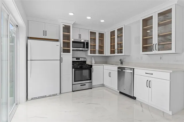 $290,000 | 421 Rollins Drive, Davenport, FL 33837