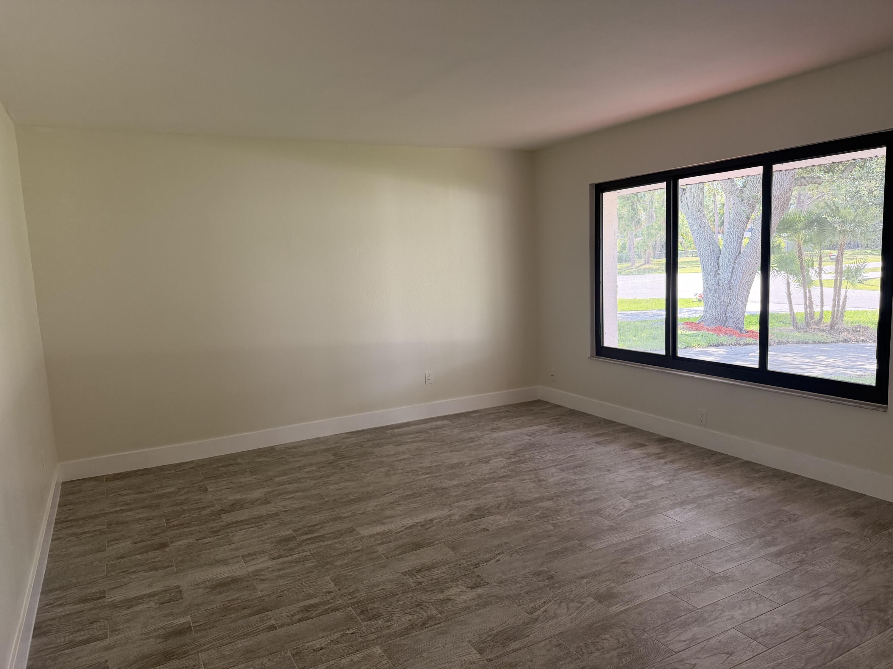 1117 Southeast Stewart Road Port St. Lucie, FL 34952 - Photo 6 of 17 IMG_8802