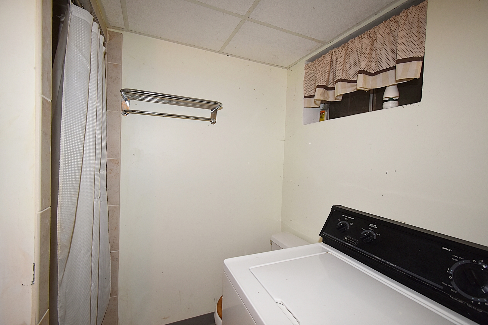 1590 Church Road Aurora, IL 60505 - Photo 40 of 48 Gallery Image 40