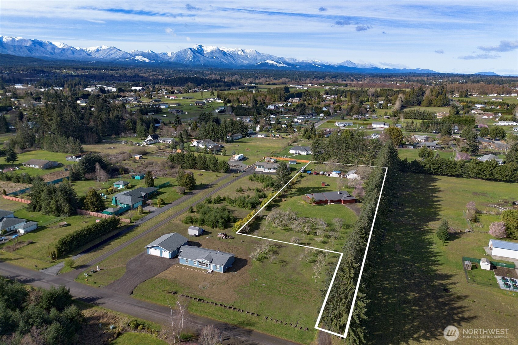 272 Grandview Drive Sequim, WA 98382 - Photo 4 of 40 a view of a city