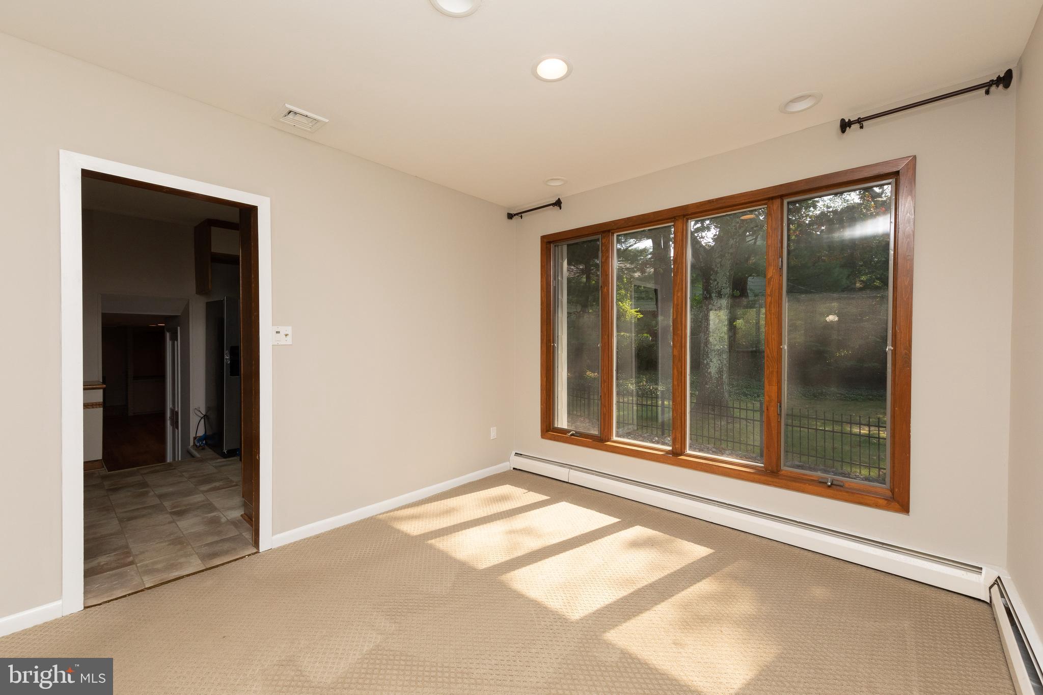 1488 Autumn Road Jenkintown, PA 19046 - Photo 8 of 40