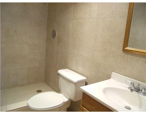 9272 Southwest 3rd Street, Unit 410 Boca Raton, FL 33428 - Photo 7 of 9 Second Bathroom