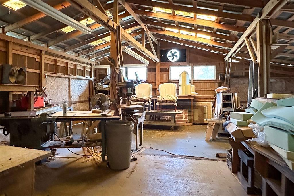 3751 Southeast 3rd Avenue Ocala, FL 34480 - Photo 99 of 100 a view of a room with gym equipment