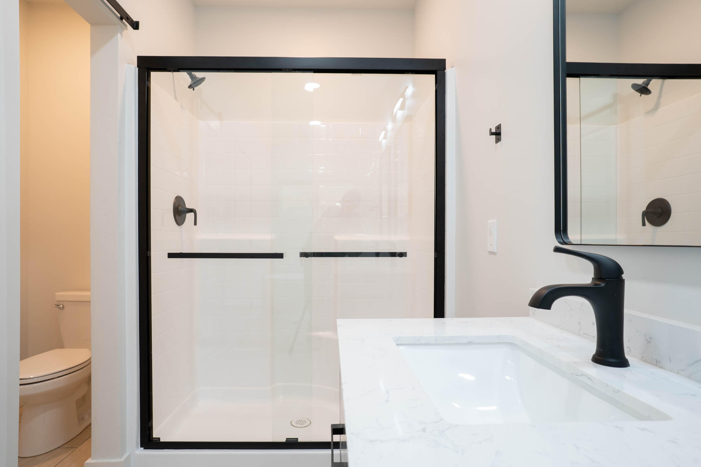 124 Cowcatcher Loop Bellevue, ID 83313 - Photo 15 of 57 Primary Ensuite Bathroom