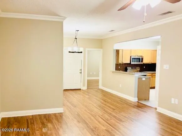 $1,650 | 4464 Highland Road, Unit 803, Baton Rouge, LA 70808