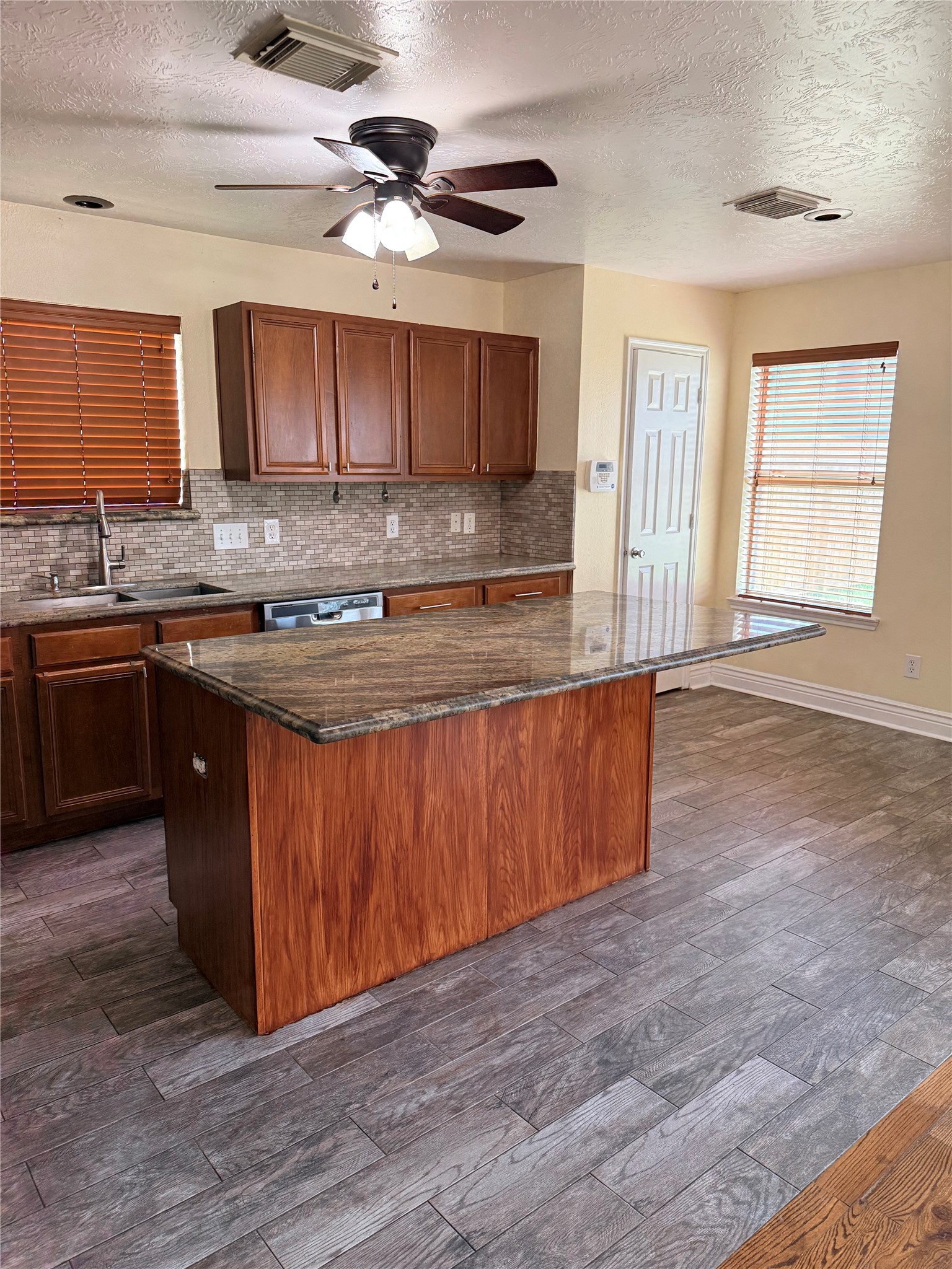 7222 Liberty Ridge Lane Houston, TX 77049 - Photo 6 of 20