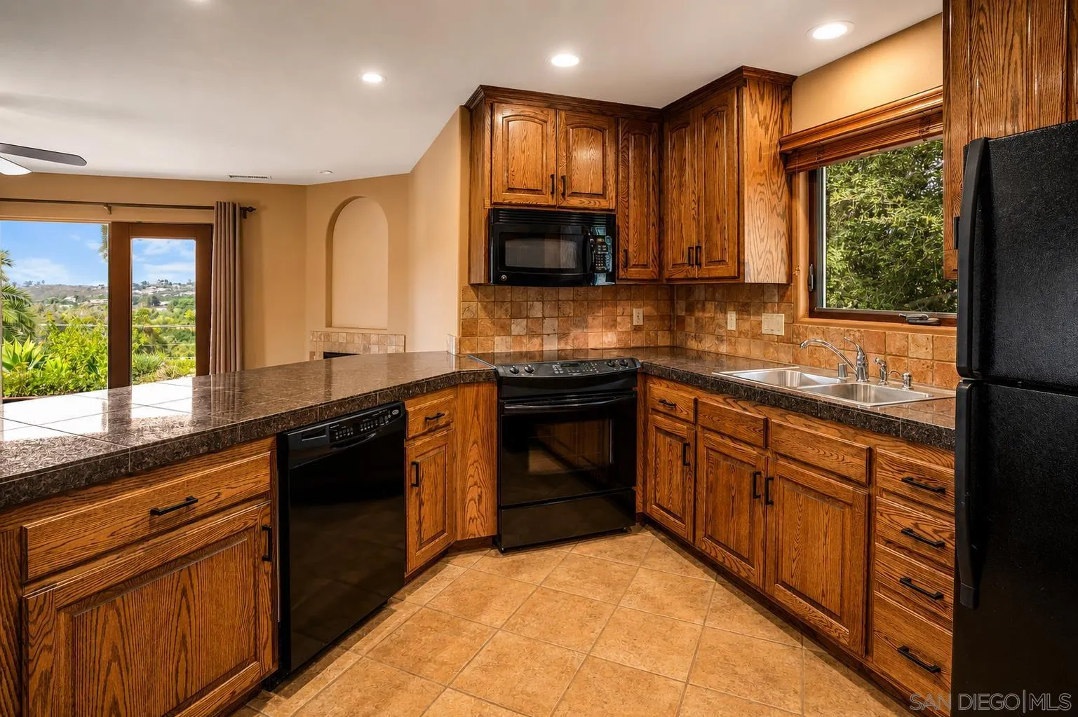 30403 Toronga Way Valley Center, CA 92082 - Photo 31 of 45