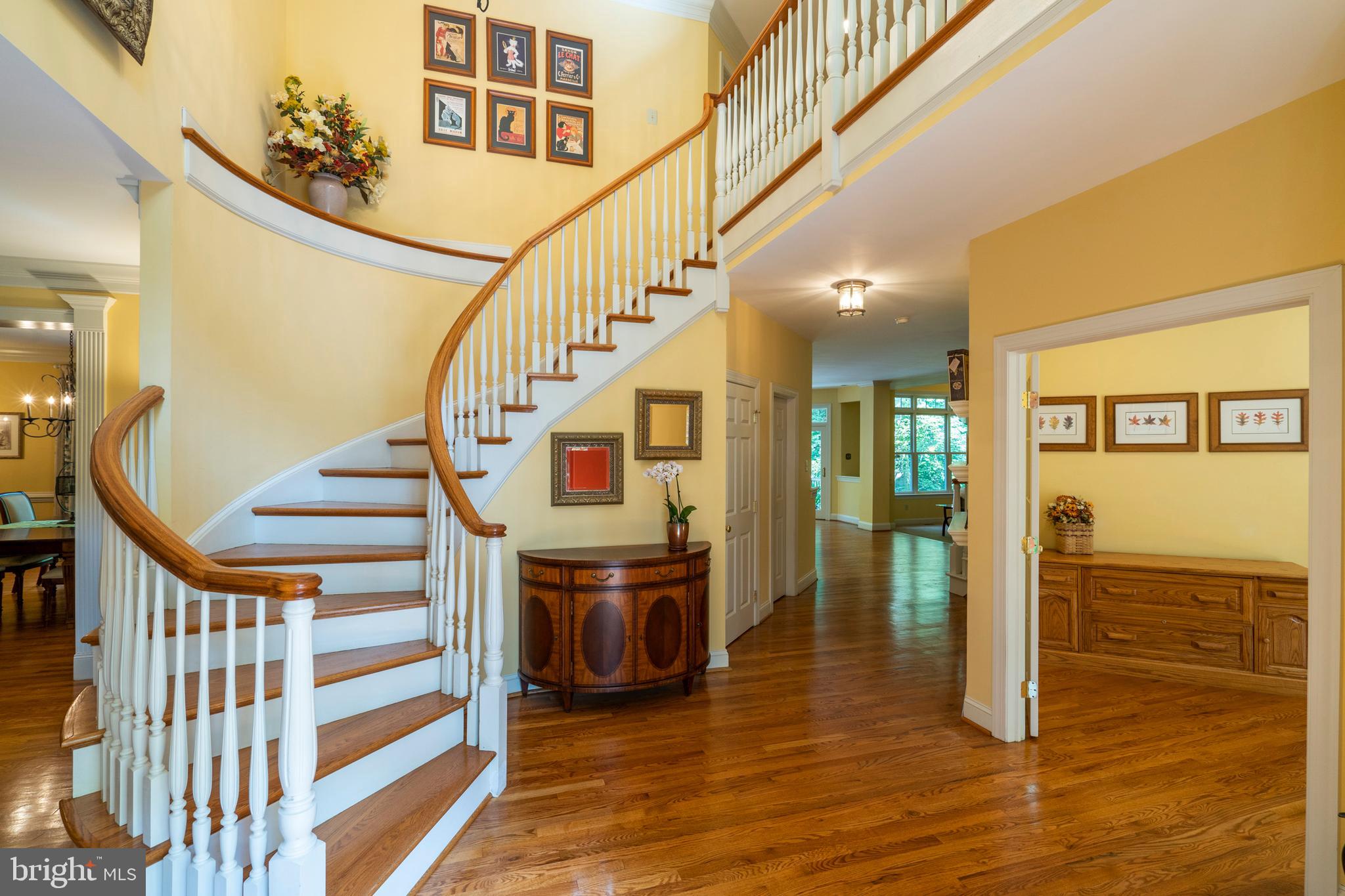 124 Marple Road Haverford, PA 19041 - Photo 3 of 55 Two Story Foyer